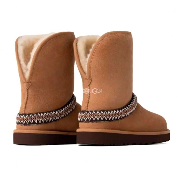 Женские угги Classic Short Crescent - Chestnut